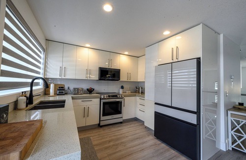 Airdrie House | Family friendly executive townhouse