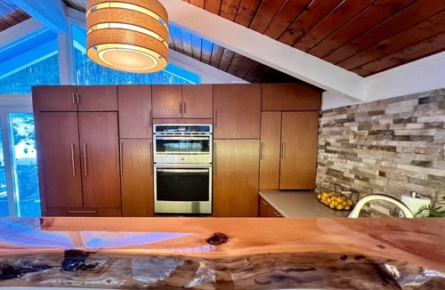 Bartlett Ski Chalet | Family Ski Chalet | Dogs | Hot Tub | Fire Pit