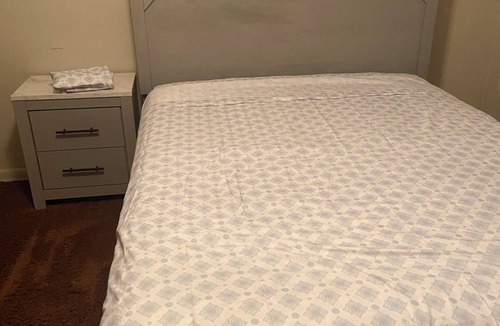 Cleveland Heights Apartment | Fantastic 2-bedroom apartment with AC in Cleveland Heights
