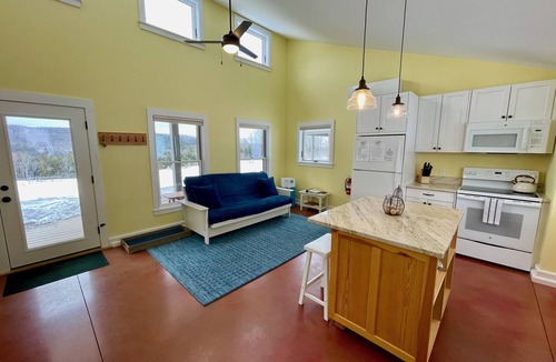 Hartland Four Corners Cabin | Fat Sheep Farm & Cabins