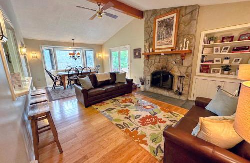 Carroll House | FC39 Entry level Bretton Woods Cottage on beginner ski trail