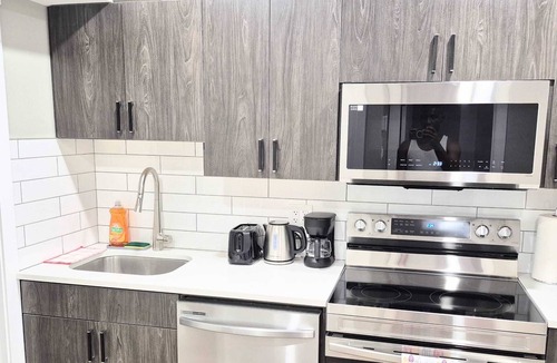 Regina Apartment | Femkem Cozy Suite in a peaceful and beautiful neighborhood. You will love it.