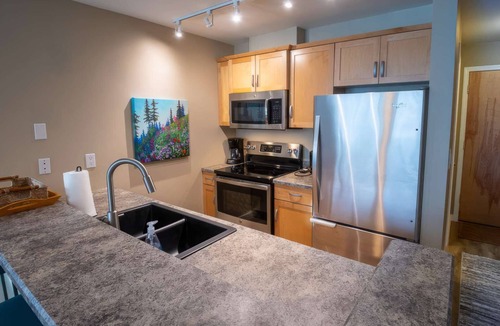 East Kootenay Condo | Fernie - Timberline Lodges Spruce #225