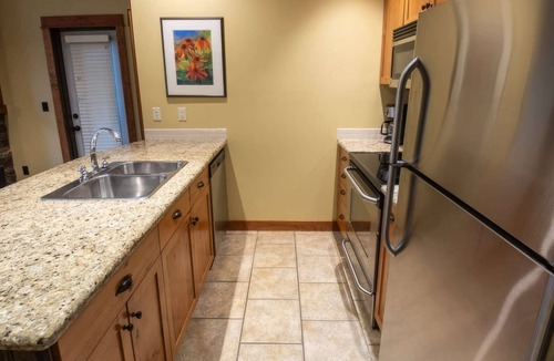 East Kootenay Condo | Fernie - Timberline Lodges Juniper #612