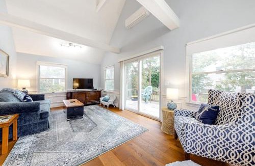 Falmouth Heights House | Ferry Harbor Cottage