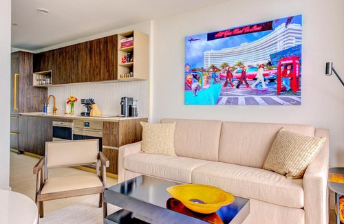 Downtown Miami Apartment | FIFA Magic,Miami Luxury Penthouse, Walk to Fan Fest Panoramic Ocean & City Views,Resort Pool, Spa, Gym, Restaurants