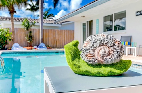 Coral Ridge Isles House | FIFA Perfect | Waterfront home: Boat dock, Private Pool, Near Beach