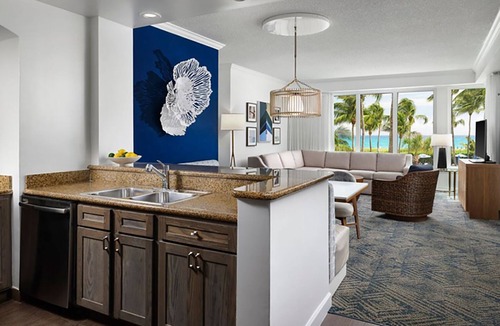 Palm Beach Shores Resort | 𝐅𝐢𝐧𝐝𝐢𝐧𝐠 𝐌𝐞𝐢𝐥𝐢 Beachfront Ocean Pointe Resort Oasis+Amenities, 2BR