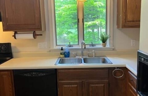 Meredith Cottage | Firefly Cottage with Beach Access!