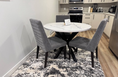 Southeast Calgary House | Five‑Star Inspired Private Suite- Downtown Access