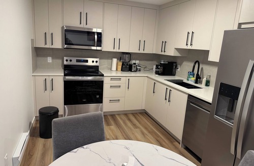 Southeast Calgary House | Five‑Star Inspired Private Suite- Downtown Access