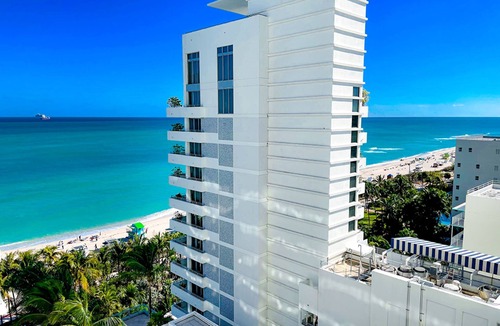 Mid Beach Condo | FontaineBleau with Ocean plus Bay and City View