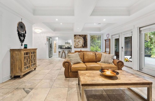 Metro Vancouver Regional District House | Forest Getaway 2 Bedroom Suite with Hot & Cold Tub
