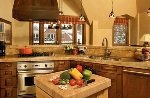Downtown Resort | Formerly Hyatt Grand Aspen - Luxury Residence in the Heart of Aspen