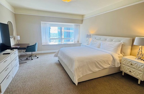 Brickell Hotel | Four Seasons Brickell 2br/34th Floor Skyline Views/book with confidence.
