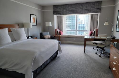 Brickell Hotel | Four Seasons Studio - Privately Owned Unit