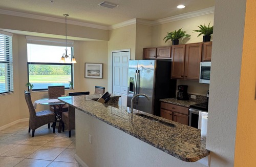 Bradenton Condo | Fourth floor unit with GREAT views of the Manatee River. Recently redecorated!