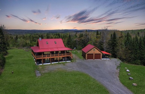 Shirley House | Fox Quarry Lodge (Direct ATV and Snowmobile Trail Access!)