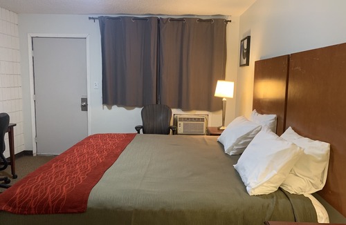 Assiniboia Hotel | Franklin Motel