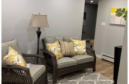 Prince George House | Fresh and newly renovated 2 bedroom bsmt suite. Fully furnished 2 min 2 hosptl