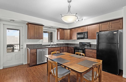 Stonebridge Condo | Fully Furnished 2-Bed, 2 Bathroom Retreat - Stonebridge