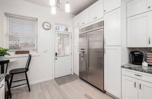 Weinland Park House | Fun upscale oasis w/hot tub near OSU & Short North