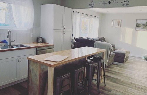 Northwest Edmonton House | Furnished 2-bedroom House in quiet neighborhood