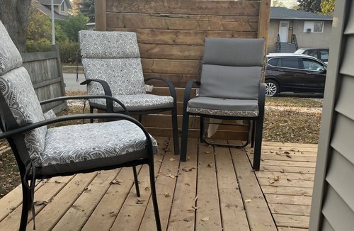 Northwest Edmonton House | Furnished 2-bedroom House in quiet neighborhood