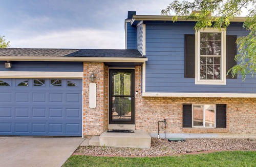 Thornton Cottage | Furnished Deck + Fire Pit: Thornton Family Retreat