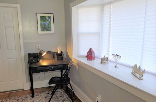 Delmar Parkway House | Furnished Short term Rental
