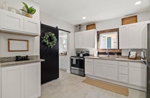 Detroit - Shoreway House | Game Room 7 Min To Downtown CLE