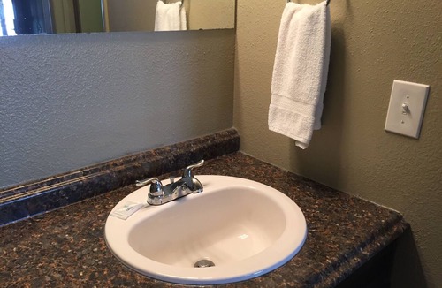Lyman Hotel | Gateway Inn