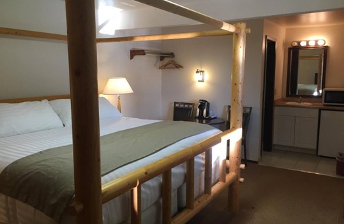 Lyman Hotel | Gateway Inn