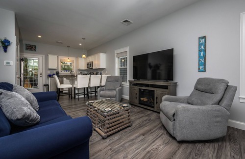 Arundel Cottage | Gem on the Preserve, 15 mins to beaches, heated Pools, Clubhouse, Fitness room