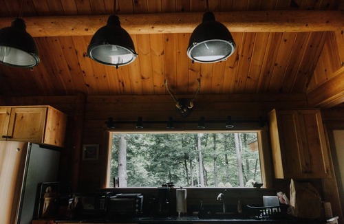 Woodstock Cabin | Get Away From It All To This Luxury Fairytale White Mountain Setting!