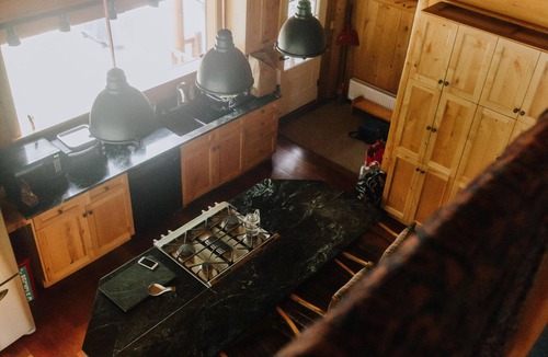 Woodstock Cabin | Get Away From It All To This Luxury Fairytale White Mountain Setting!
