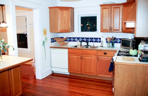 Parrot Cove House | Get warm and relax walking distance to the intracoastal, golfing and ocean !