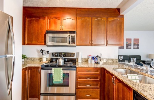 North Central Edmonton Condo | Gina - City Condo | River Views with Parking