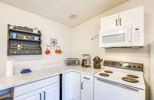 Glenburn Cottage | Glenburn Getaway Near Orchards & Penobscot River