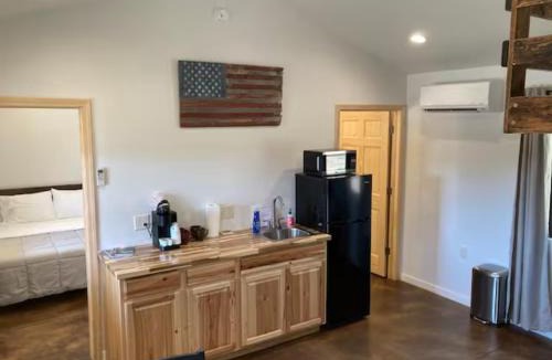 Custer House | Gold Valley Camp Cabin 4
