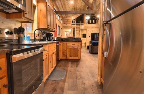 Red River Cabin | Golden Treasure Cabin