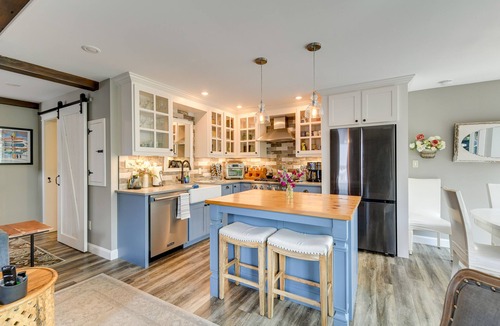 Warren Condo | Golf, Hike & Swim: Gem < 1 Mi to Sugarbush Resort