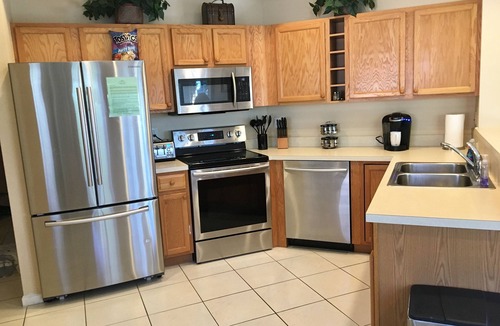 Port Saint Lucie Condo | Golf Lovers' Haven in PGA Village
