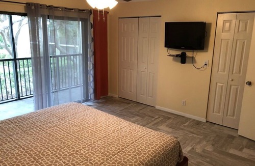 Deerfield Beach Condo | Gorgeous 2 Bedroom 2 Bath Condo