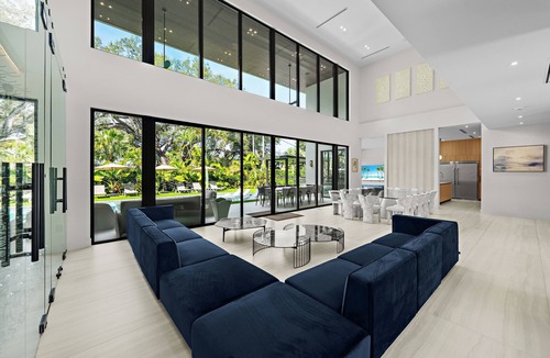North Miami Beach House | Gorgeous 9BR Villa Jasper