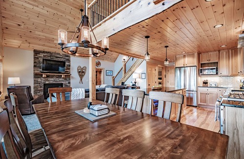 Bethel Ski Chalet | Gorgeous Bethel Chalet, Views, AC, Hot Tub, Firepit, 10 minutes to Sunday River