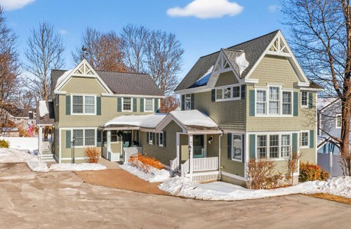 Old Orchard Beach Apartment | Gorgeous Downtown Townhome - Walk to Beach