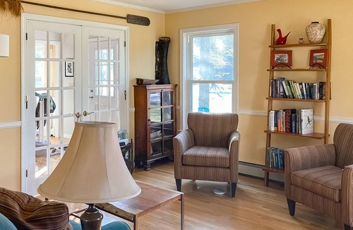 Shelburne House | Gorgeous home with fireplace, furnished deck, enclosed yard, & washer/dryer