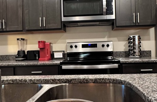 LaBelle House | Gorgeous Jacuzzi home in Labelle