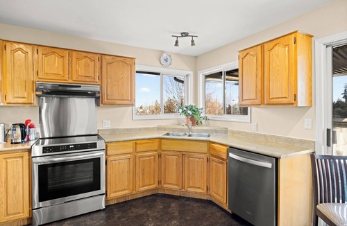 Esquimalt House | Gorgeous View